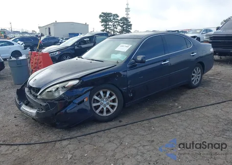 2002 Lexus Es 300 z USA, uszkodzony, nr VIN JTHBF30G620036962